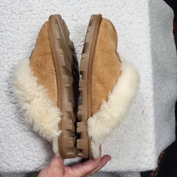 UGG Scuffette II Shearling slippers Chestnut Women's size 7 - Picture 3 of 6